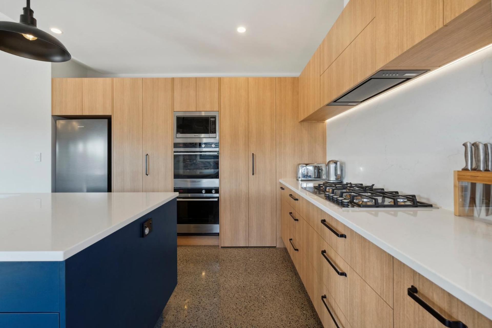 Regent Sanctuary - Martinborough Holiday Home エクステリア 写真